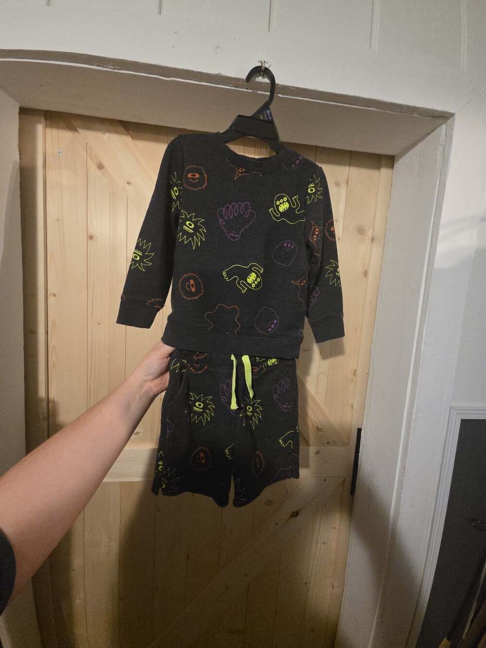 Cat & Jack Monster Crew Neck & Short Set Size 3T